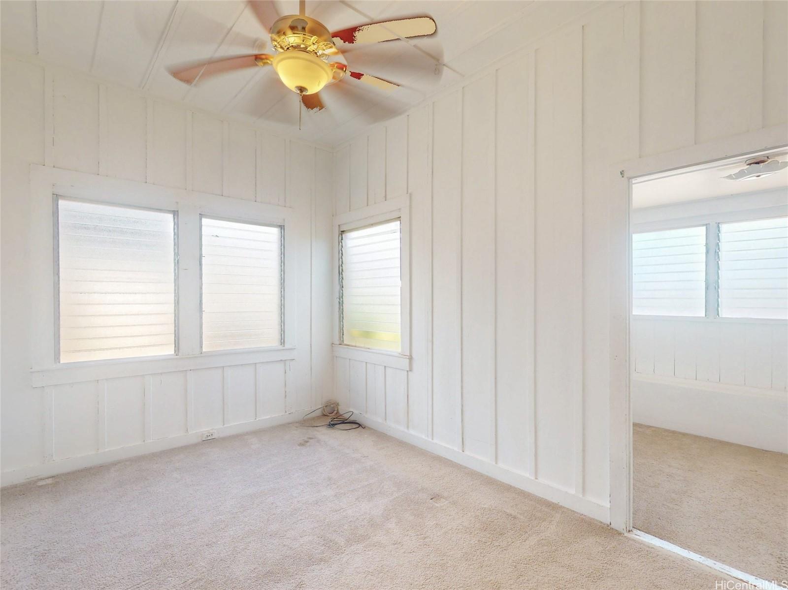 1222 15th Ave Honolulu - Multi-family - photo 5 of 22