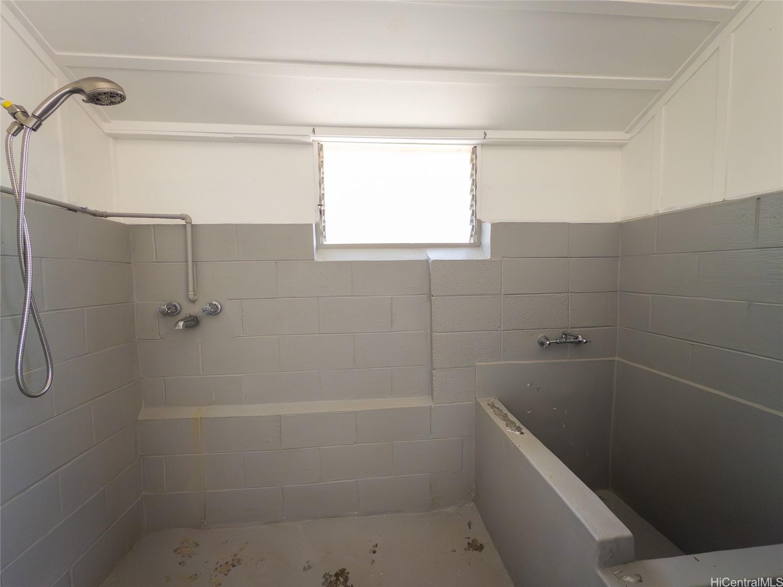 1222 15th Ave Honolulu - Multi-family - photo 10 of 22