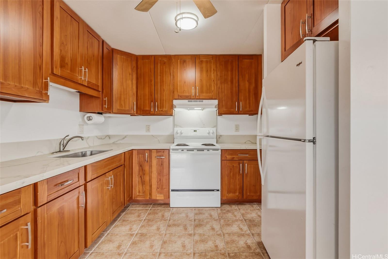 1223  Neal Ave Wahiawa Park, Central home - photo 4 of 25