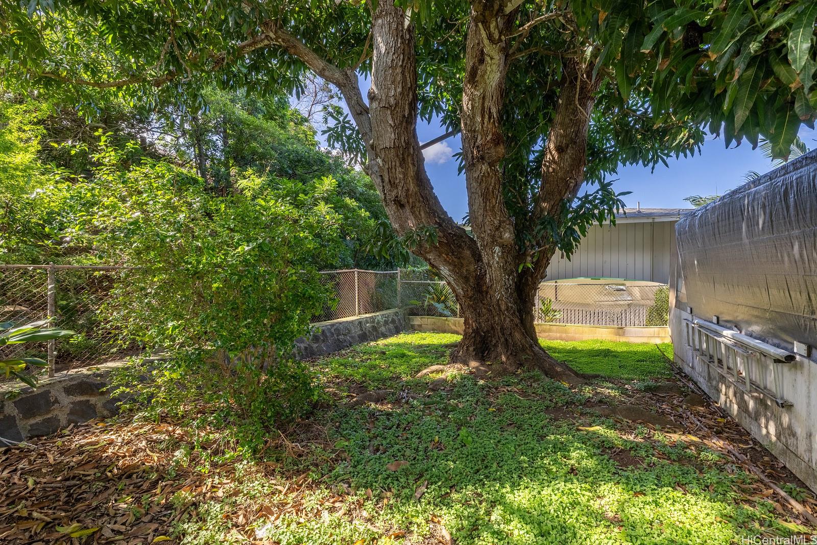 1225  Hele St Keolu Hills, Kailua home - photo 12 of 23