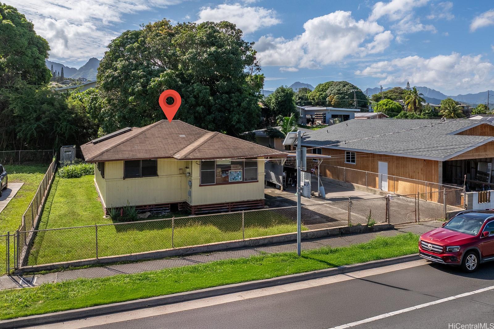 1225  Hele St Keolu Hills, Kailua home - photo 6 of 23
