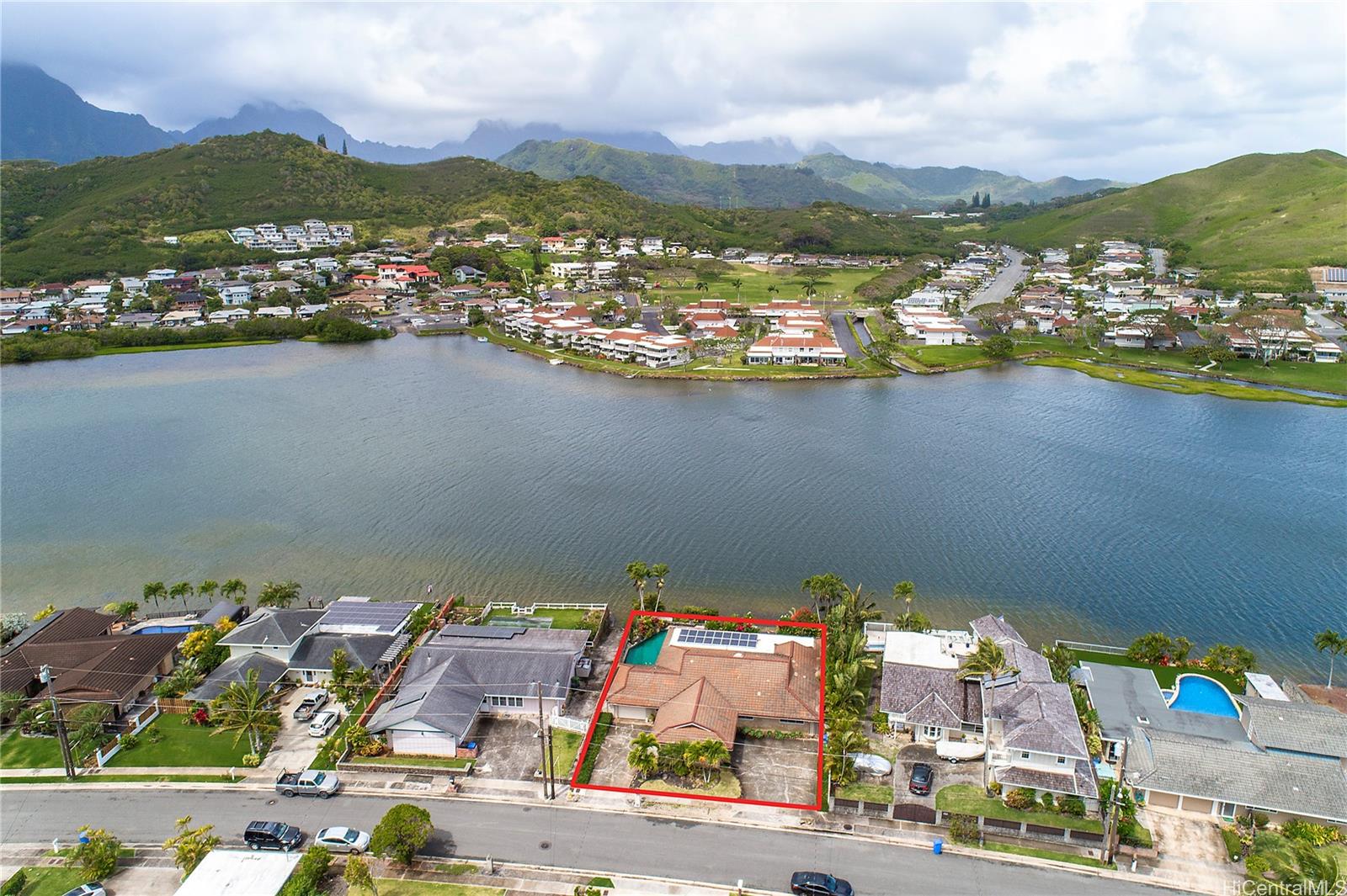1225 Kahili Street , Kailua, Hi 96734 Enchanted Lake