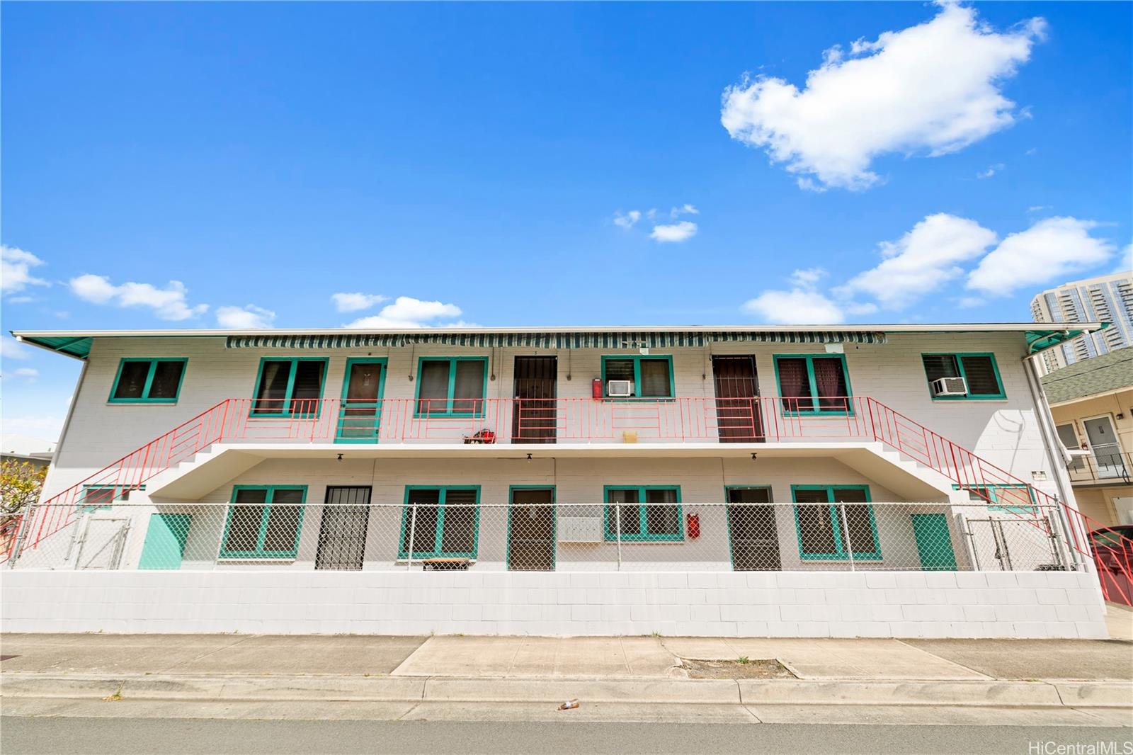 1225 Rycroft St Honolulu - Multi-family - photo 2 of 12