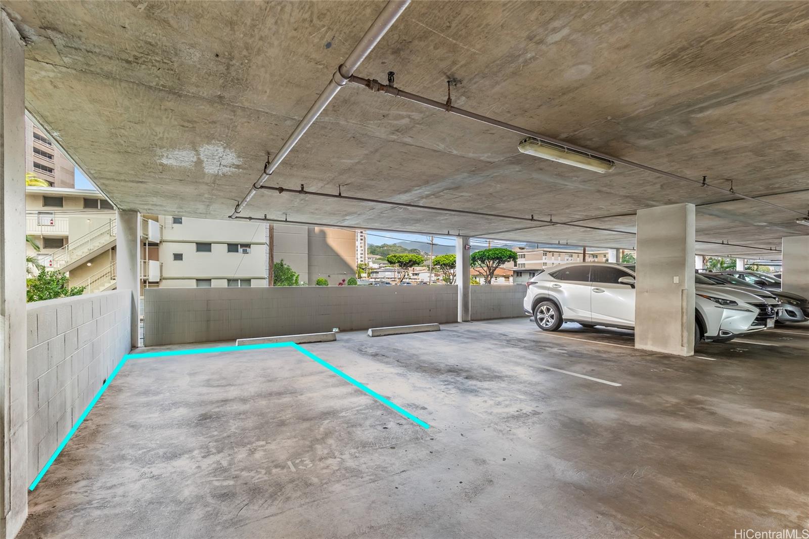 Alexander Towers condo # 1403, Honolulu, Hawaii - photo 20 of 22