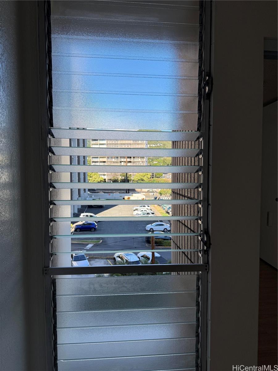 Alexander Towers condo # 505, Honolulu, Hawaii - photo 16 of 24