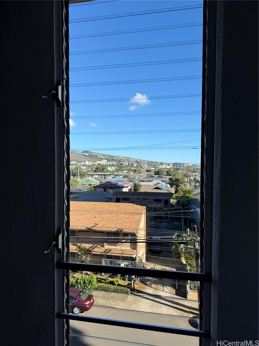 Alexander Towers condo # 505, Honolulu, Hawaii - photo 6 of 24