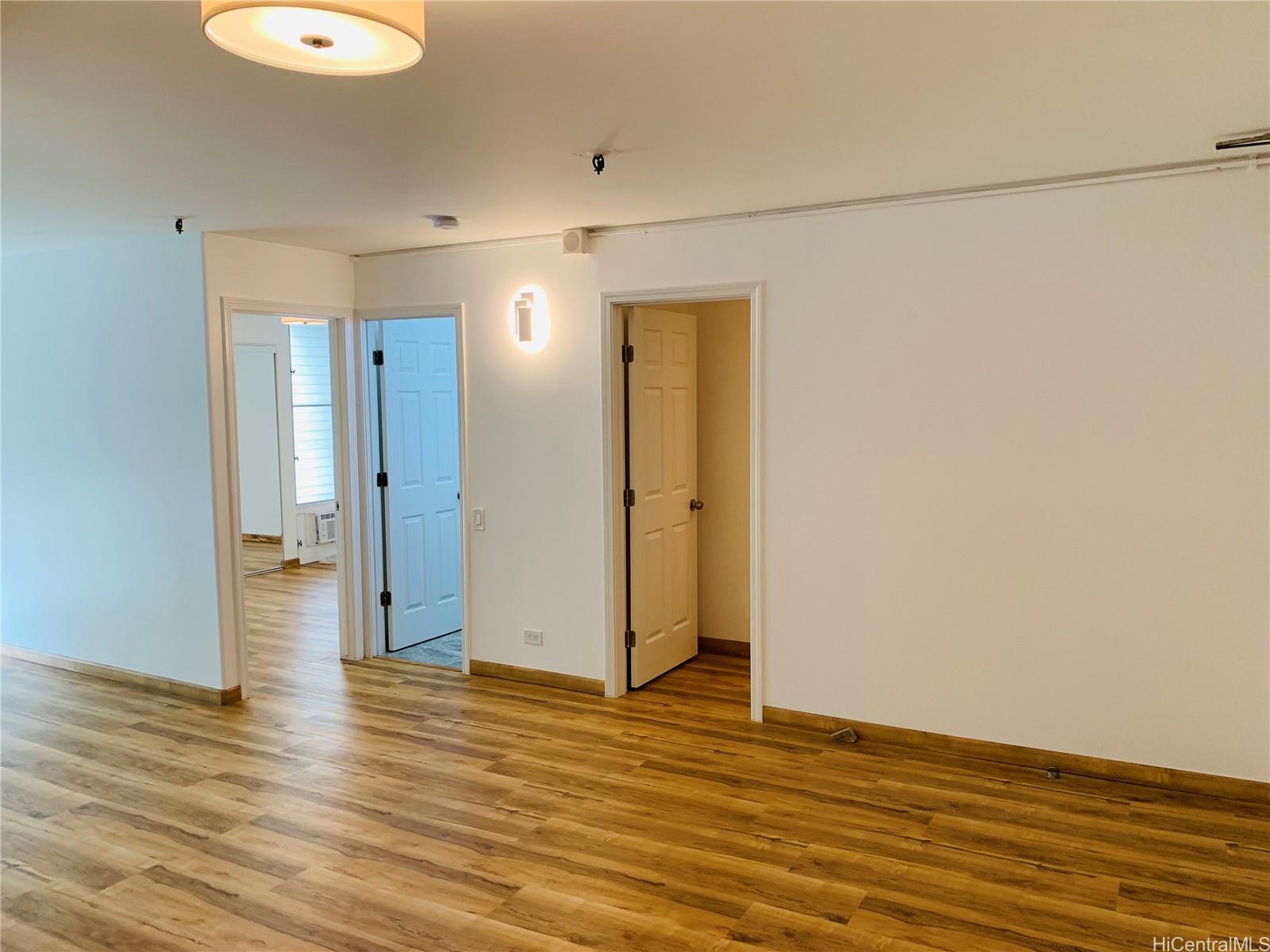 Alexander Towers condo # 703, Honolulu, Hawaii - photo 7 of 21