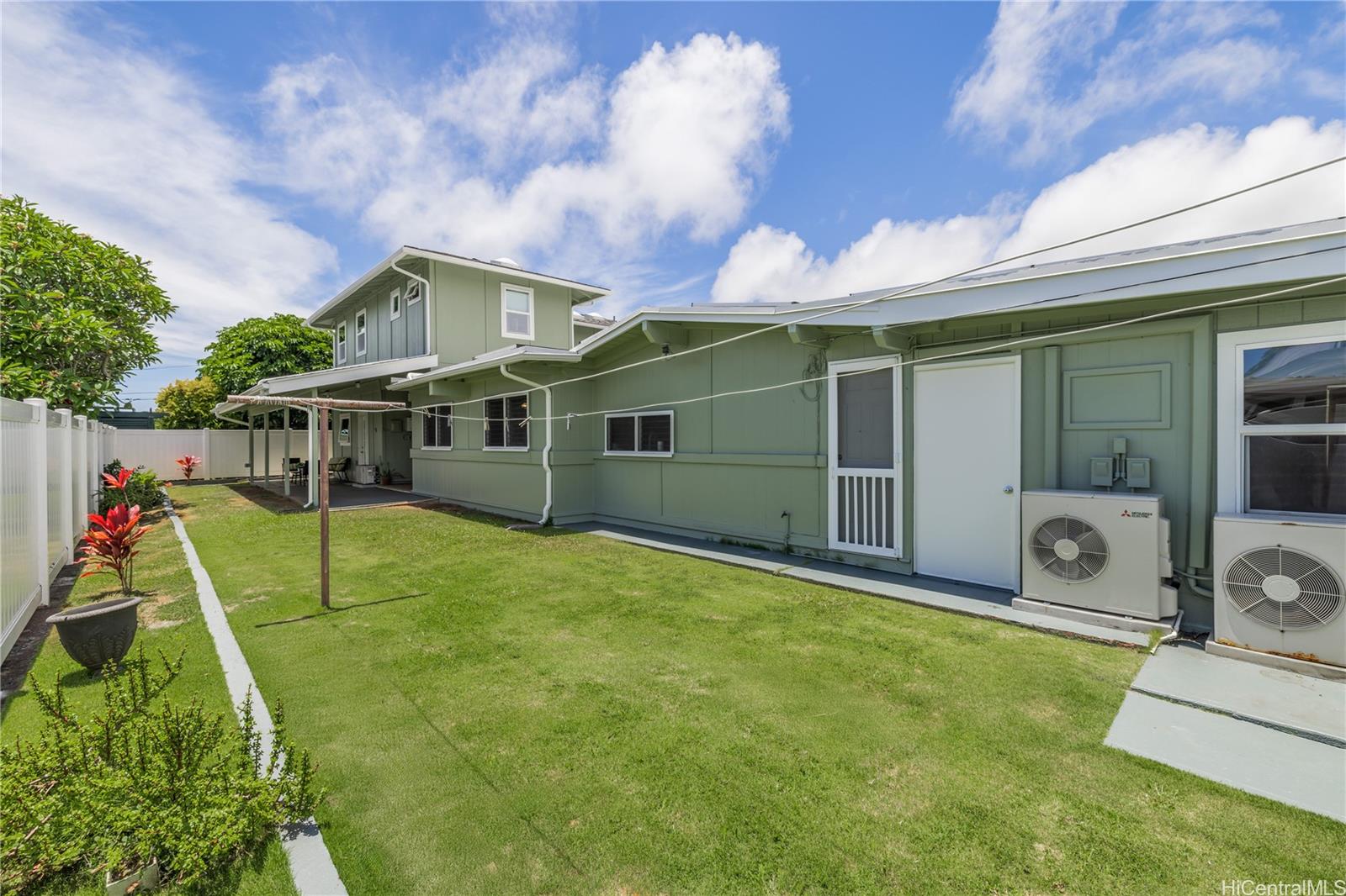 1226  Kahili Street Enchanted Lake, Kailua home - photo 19 of 24