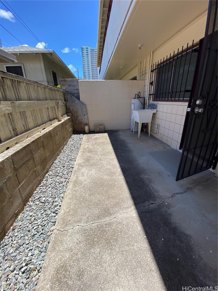 1227 Kamaile Street Honolulu - Rental - photo 10 of 10