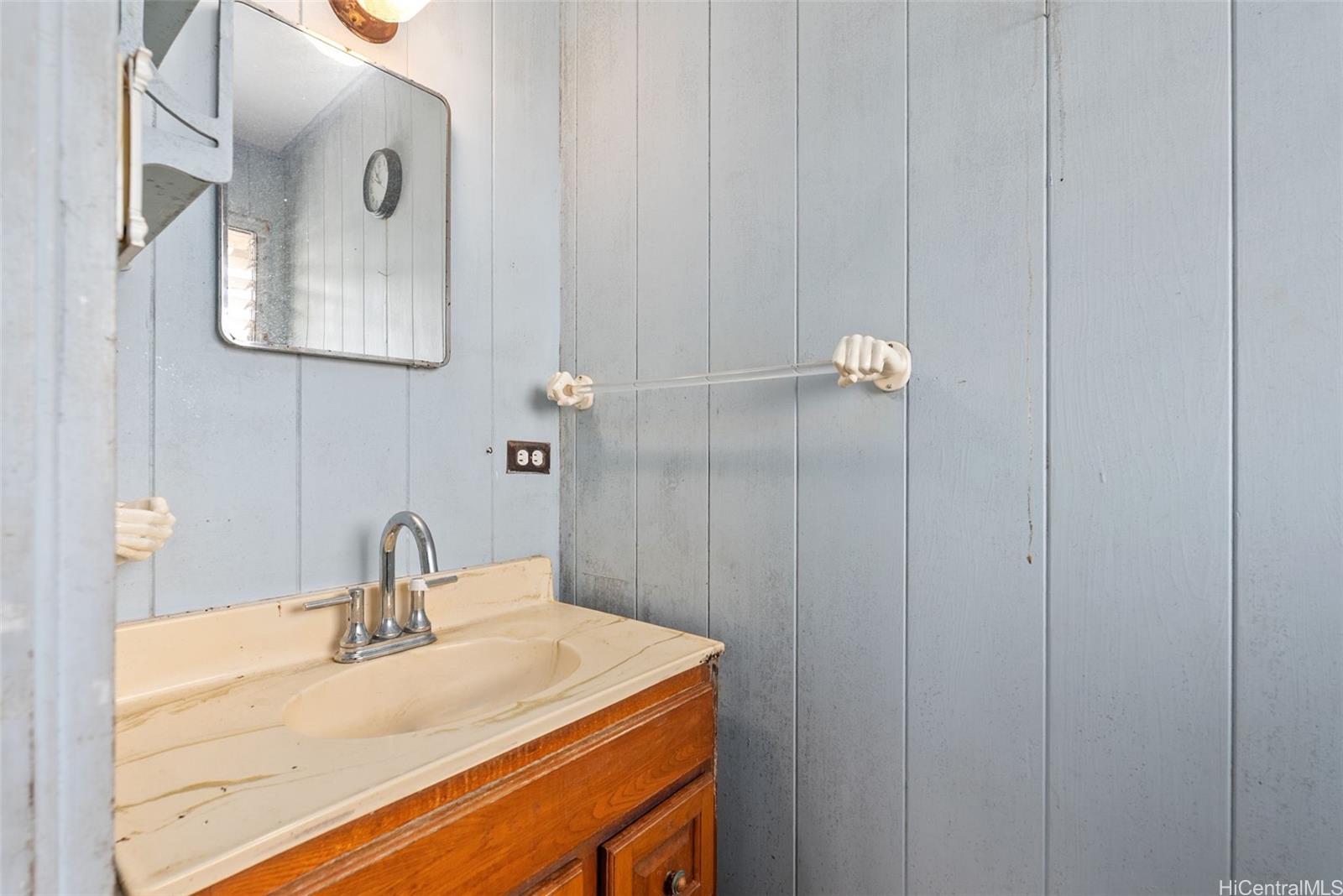 1227  Mowai Street Keolu Hills, Kailua home - photo 13 of 20