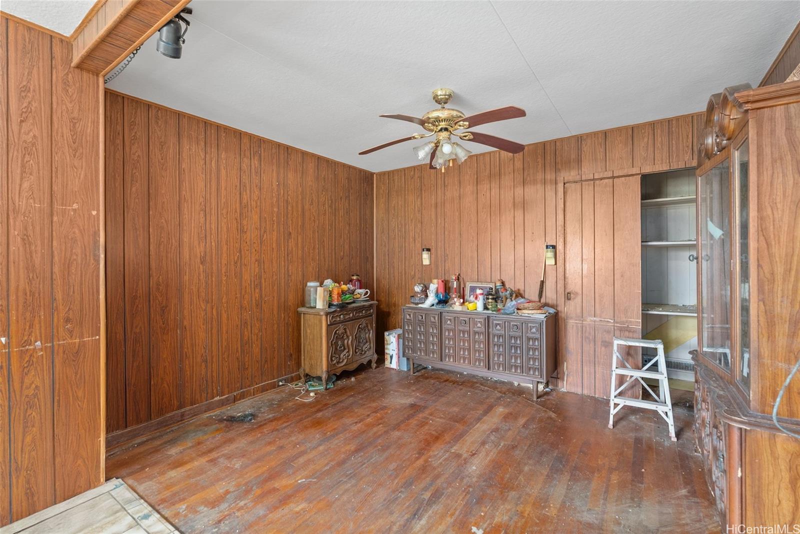 1227  Mowai Street Keolu Hills, Kailua home - photo 17 of 20