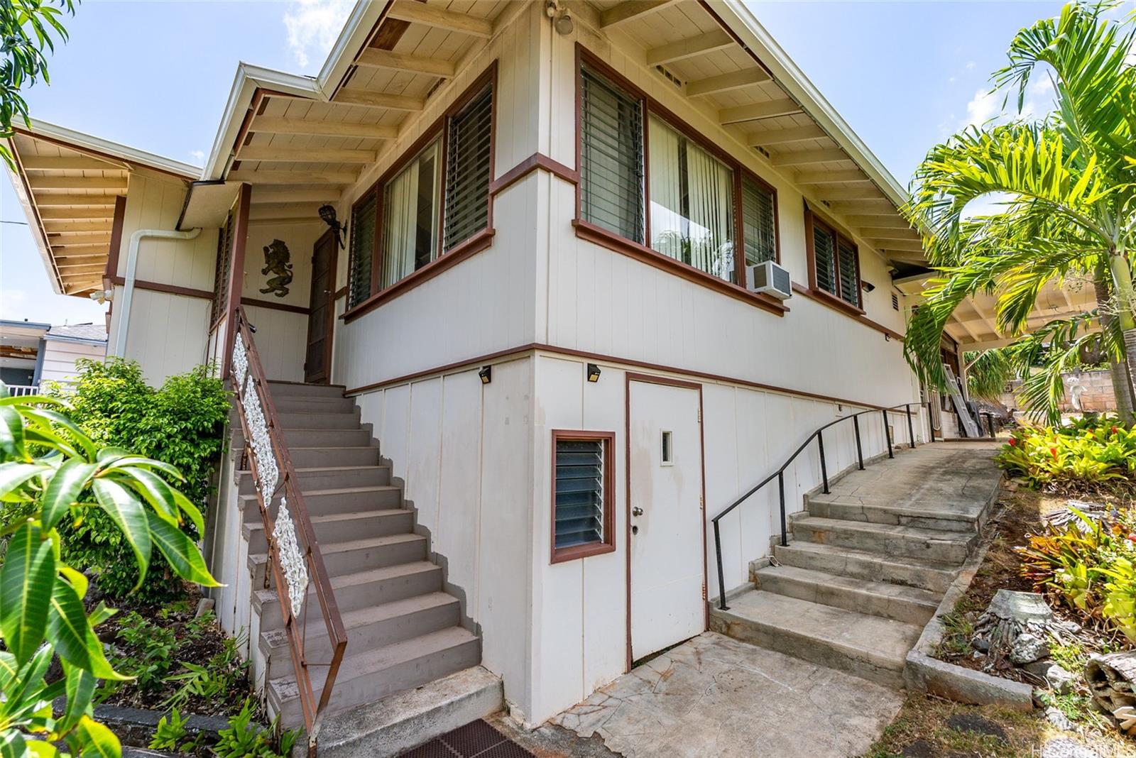 1227  Mowai Street Keolu Hills, Kailua home - photo 3 of 20