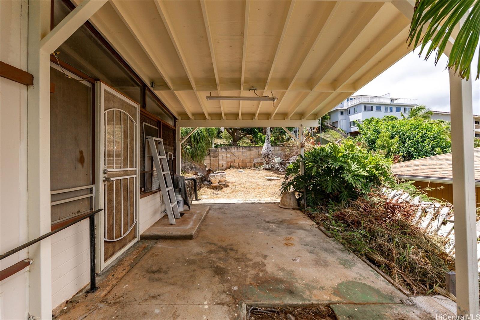 1227  Mowai Street Keolu Hills, Kailua home - photo 5 of 20