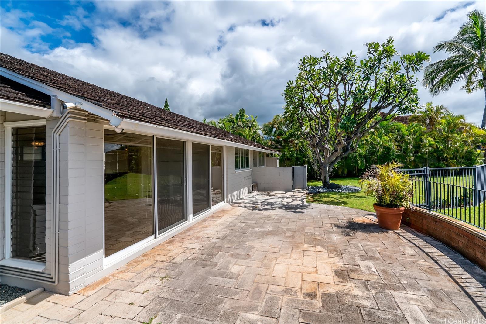 1228 Koloa St Honolulu - Rental - photo 20 of 22
