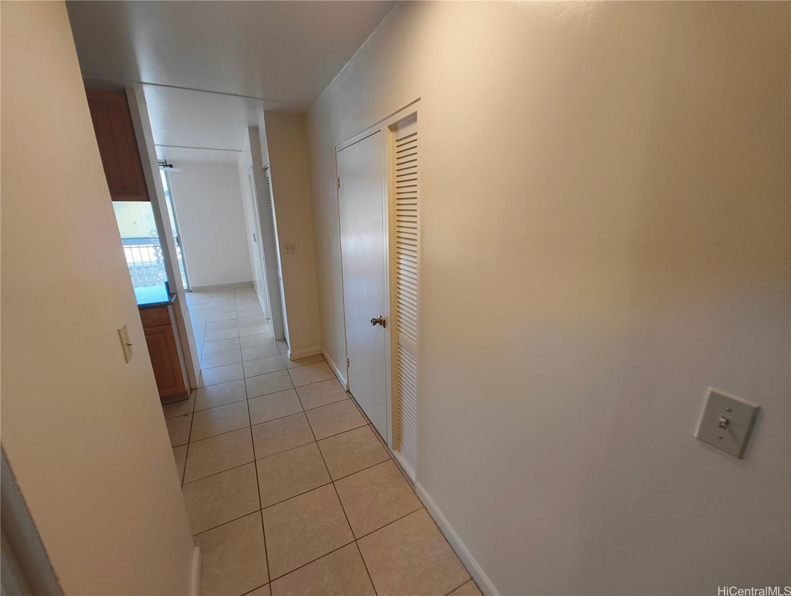 1228 Lunalilo Street Honolulu - Rental - photo 5 of 8