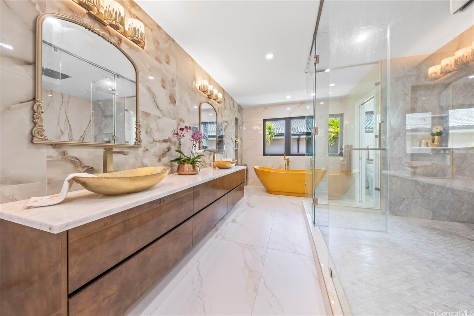 123  Waihili Place Napali Haweo, Hawaii Kai home - photo 5 of 25