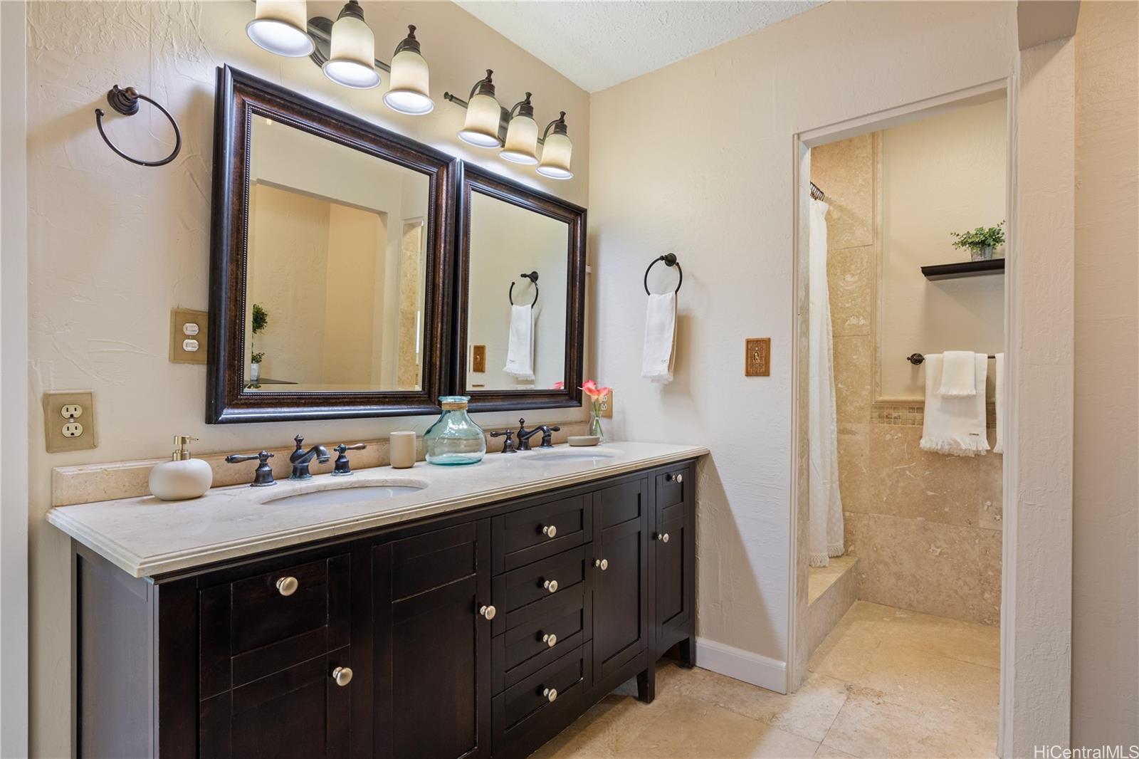 1234  Kelewina Place Maunawili, Kailua home - photo 15 of 25