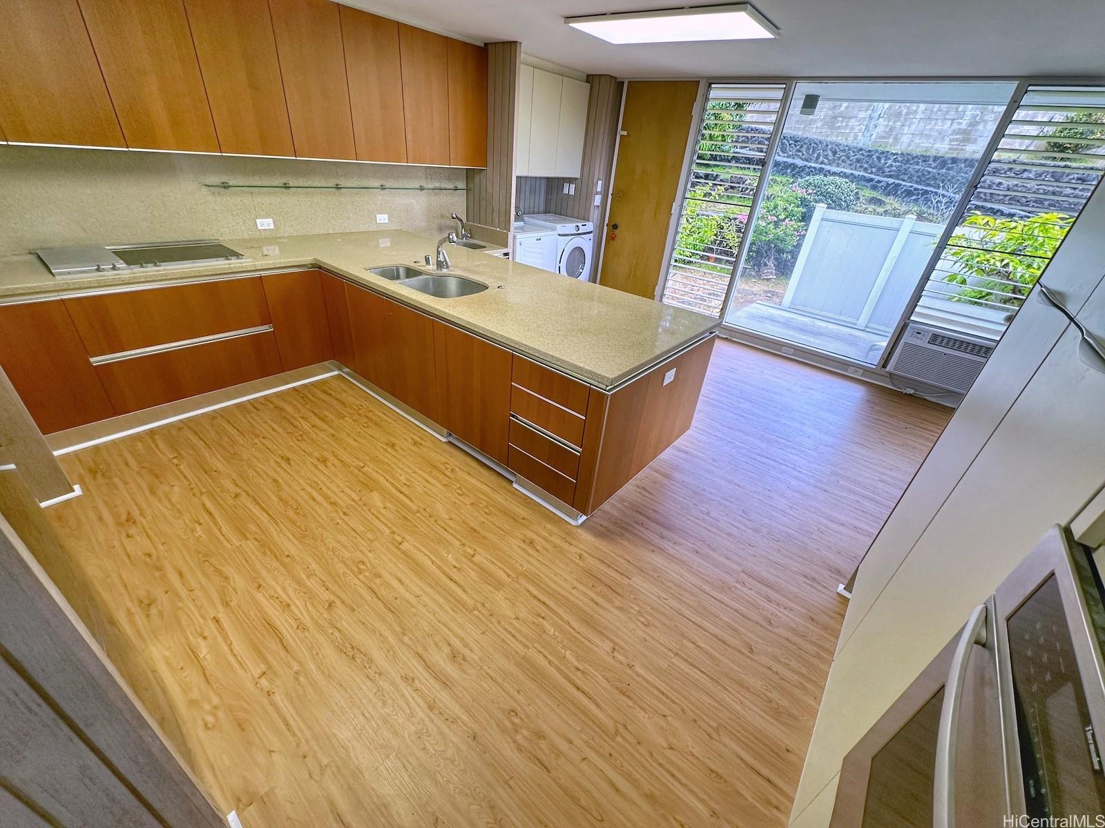 1235 Lilo Place Honolulu - Rental - photo 4 of 23