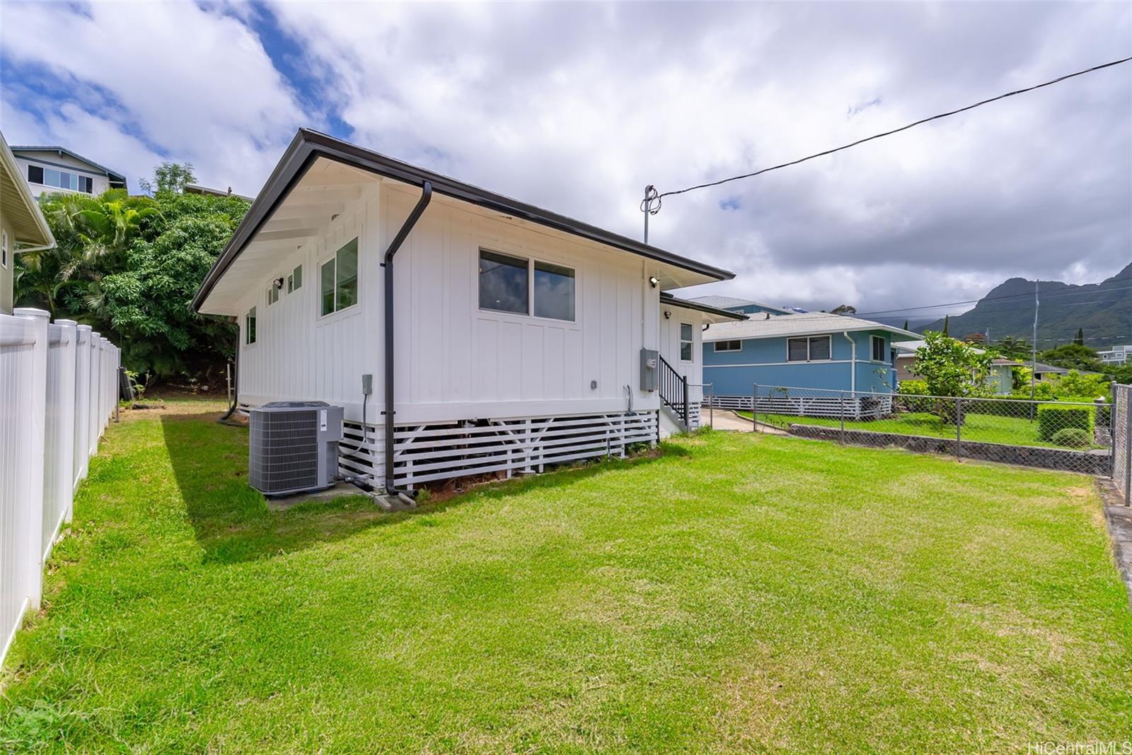 1235  Manulani Street Keolu Hills, Kailua home - photo 21 of 21