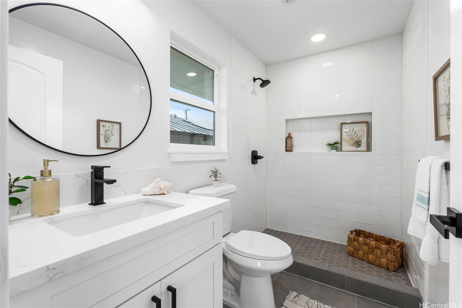 1237  Nanialii Street Keolu Hills, Kailua home - photo 14 of 25