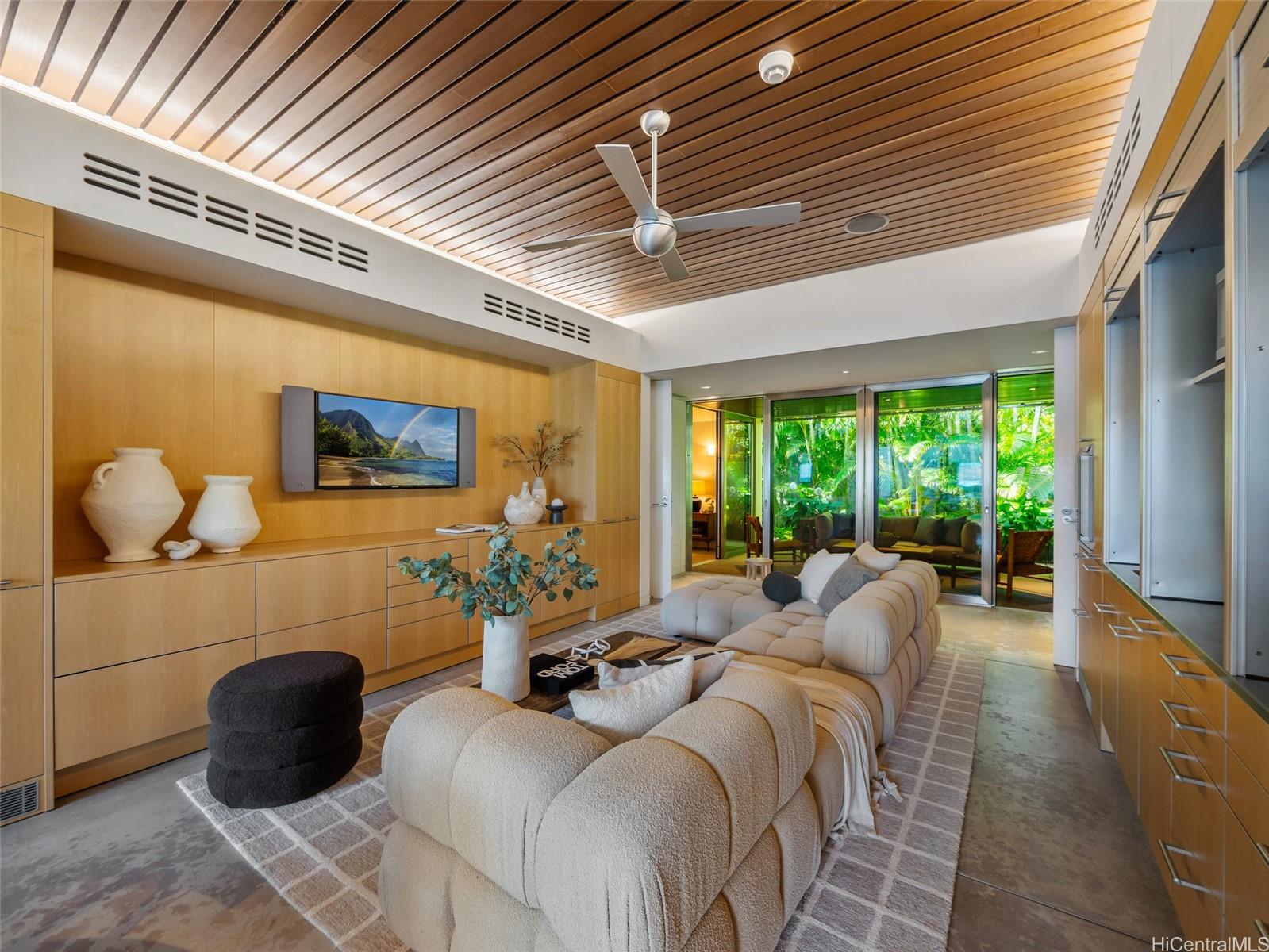 1240  Mokulua Drive Lanikai, Kailua home - photo 15 of 25