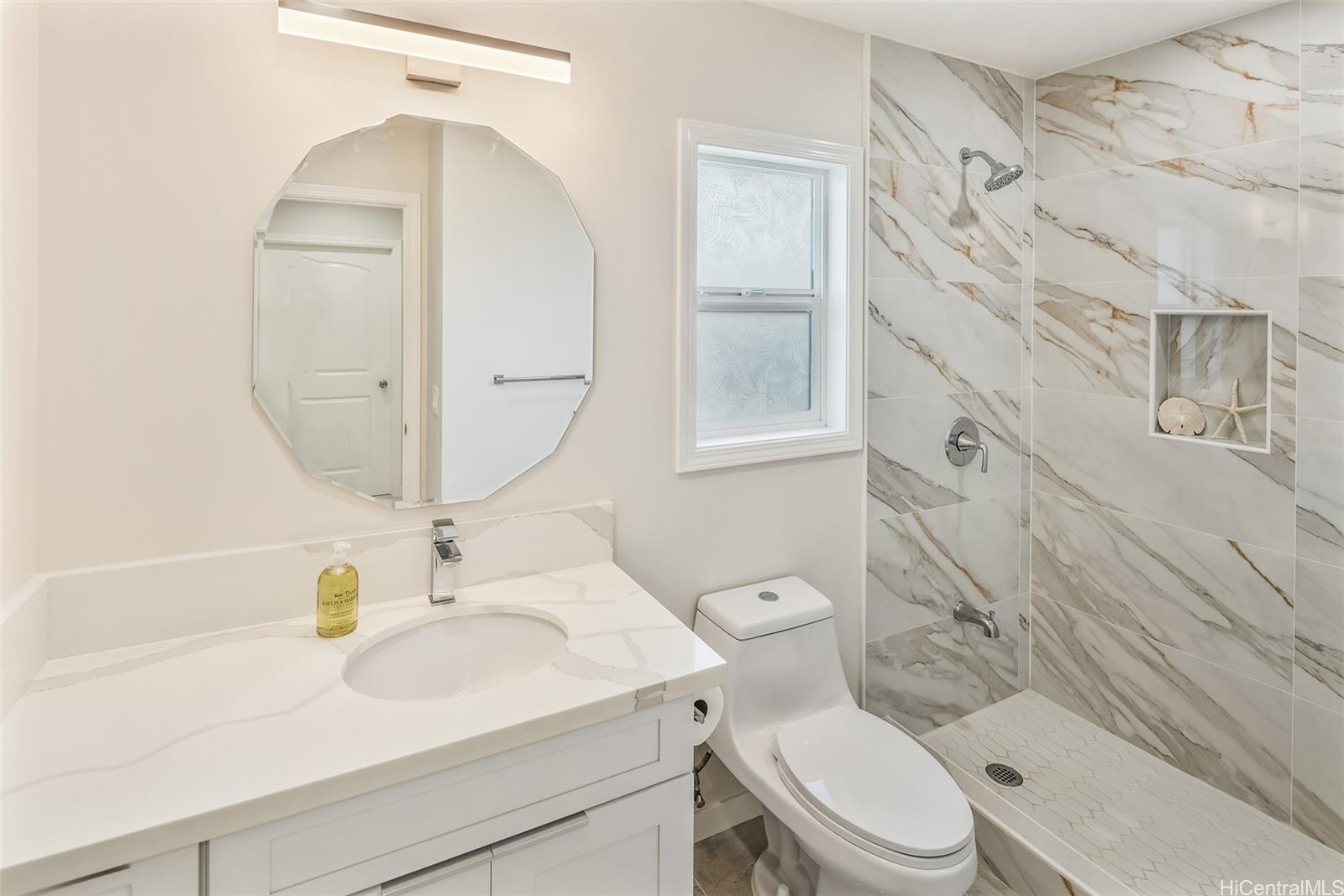 1244  Keolu Drive Enchanted Lake, Kailua home - photo 8 of 24