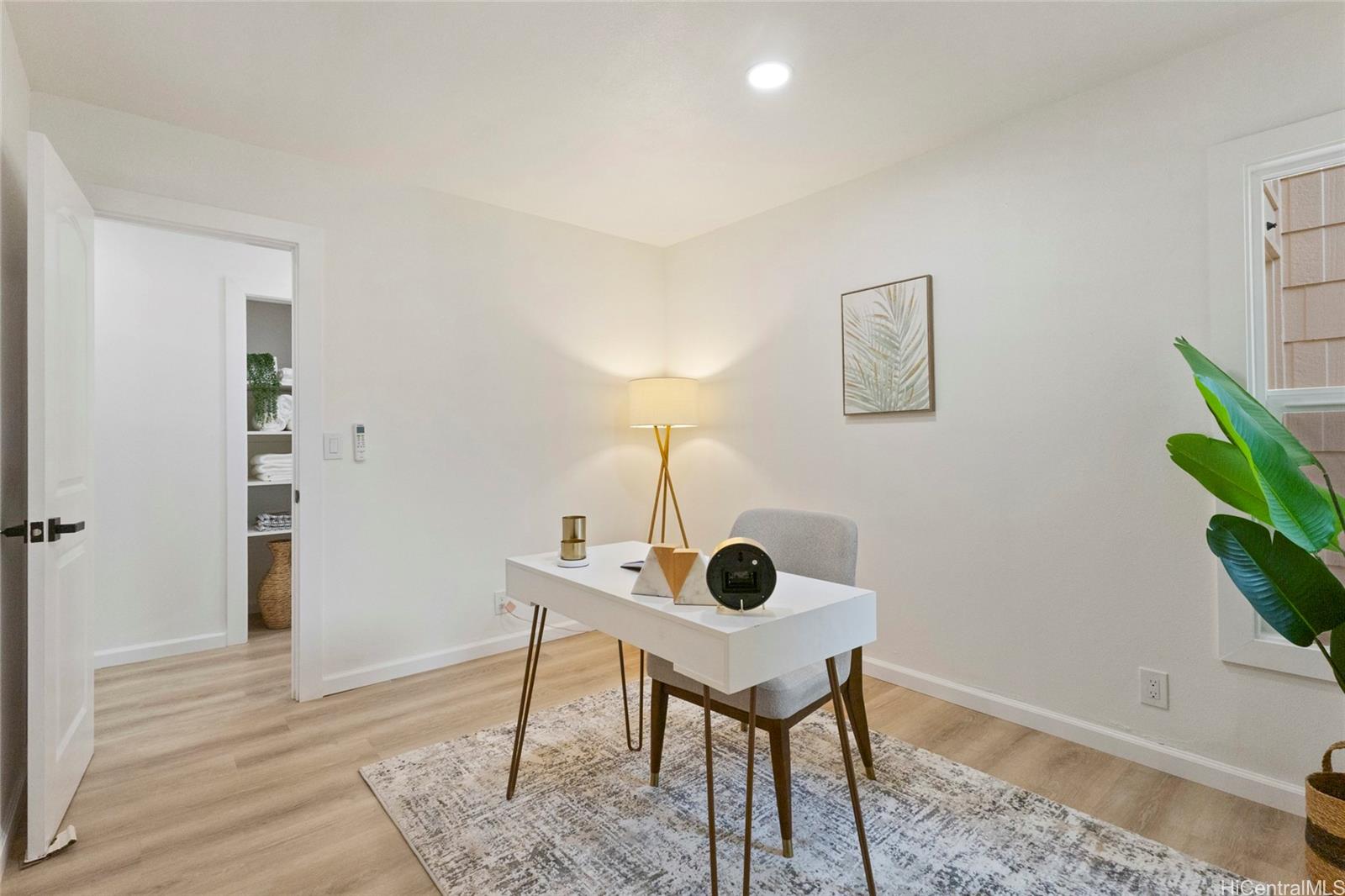 1244  Mokuhano Street Kalama Valley, Hawaii Kai home - photo 12 of 22