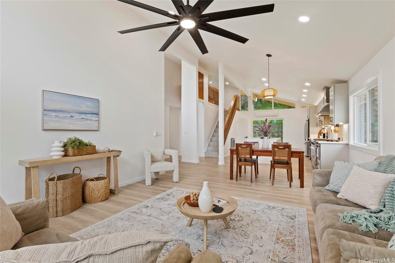 1244  Mokuhano Street Kalama Valley, Hawaii Kai home - photo 9 of 22