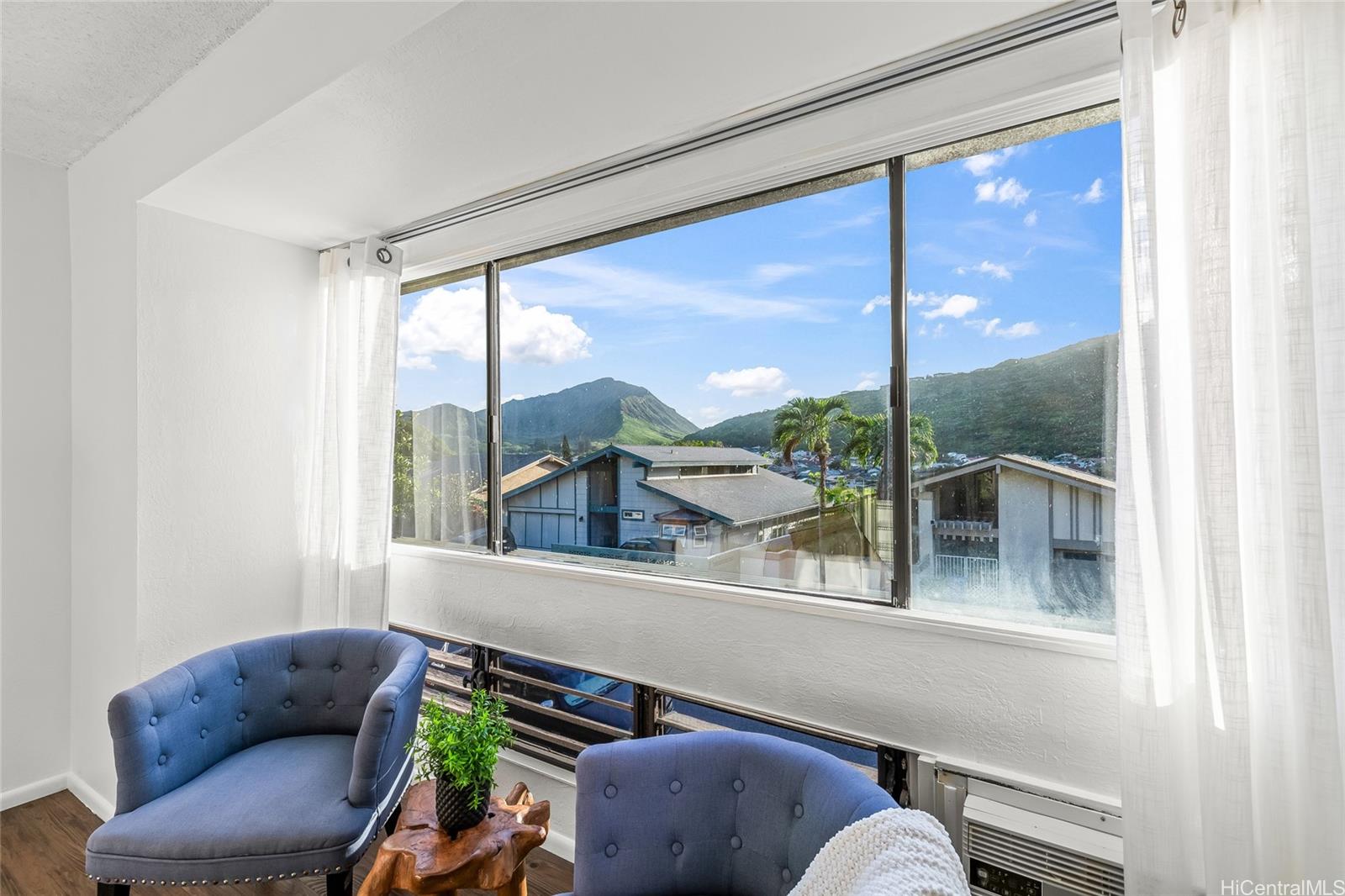 1245  Kaeleku Street Kalama Valley, Hawaii Kai home - photo 13 of 25