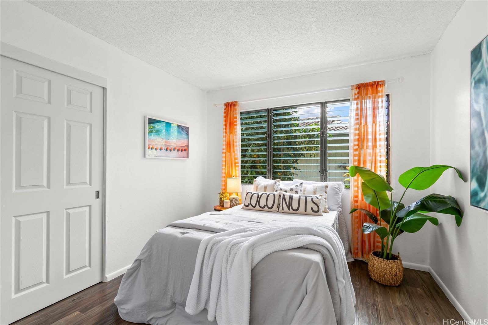 1245  Kaeleku Street Kalama Valley, Hawaii Kai home - photo 16 of 25