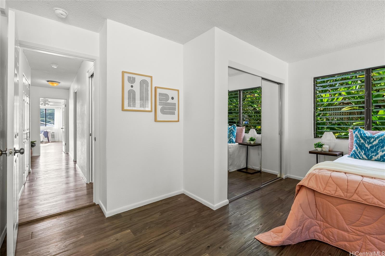 1245  Kaeleku Street Kalama Valley, Hawaii Kai home - photo 19 of 25