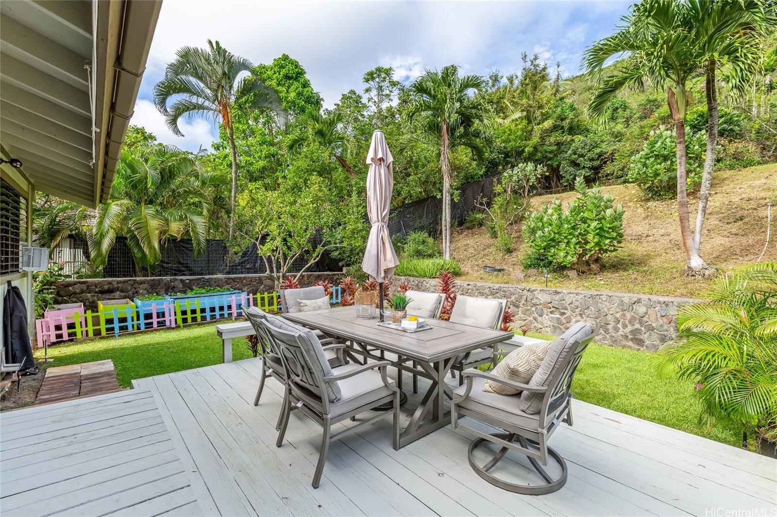 1245  Kaeleku Street Kalama Valley, Hawaii Kai home - photo 20 of 25