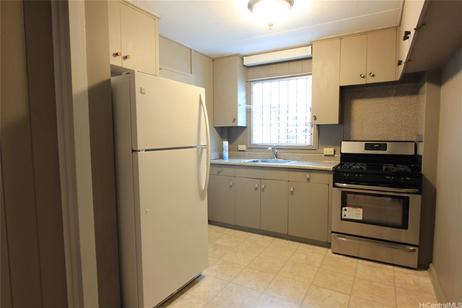 1245 Rycroft St Honolulu - Rental - photo 10 of 14