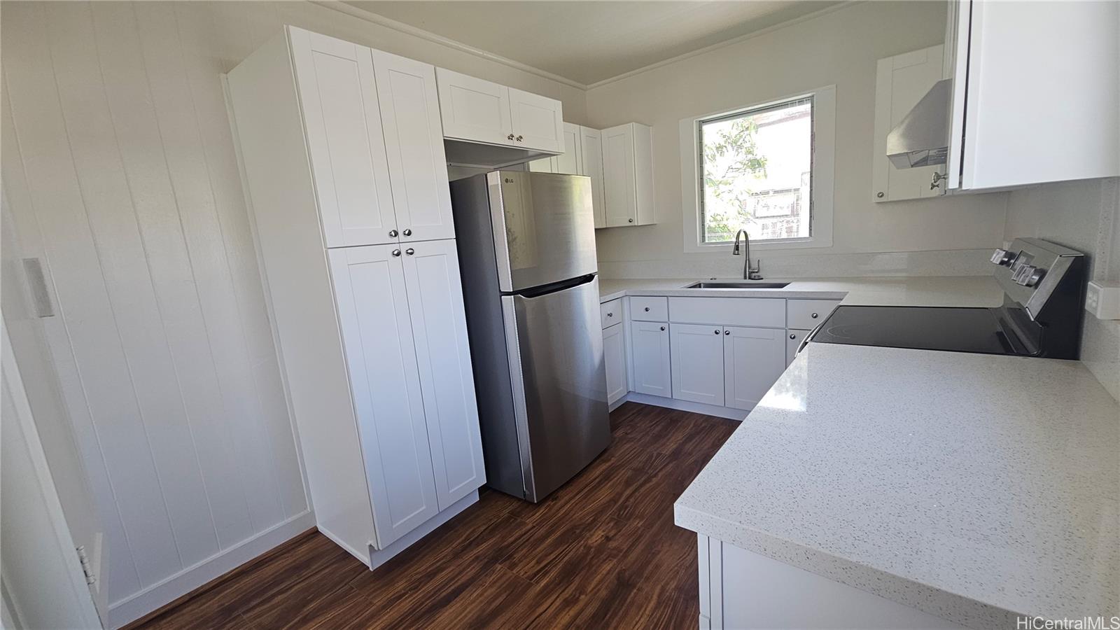 1247A 9th Ave Honolulu - Rental - photo 9 of 25