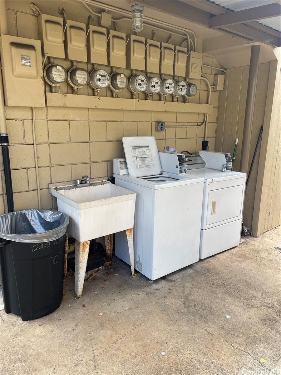 1249 Matlock Ave Honolulu - Rental - photo 3 of 13