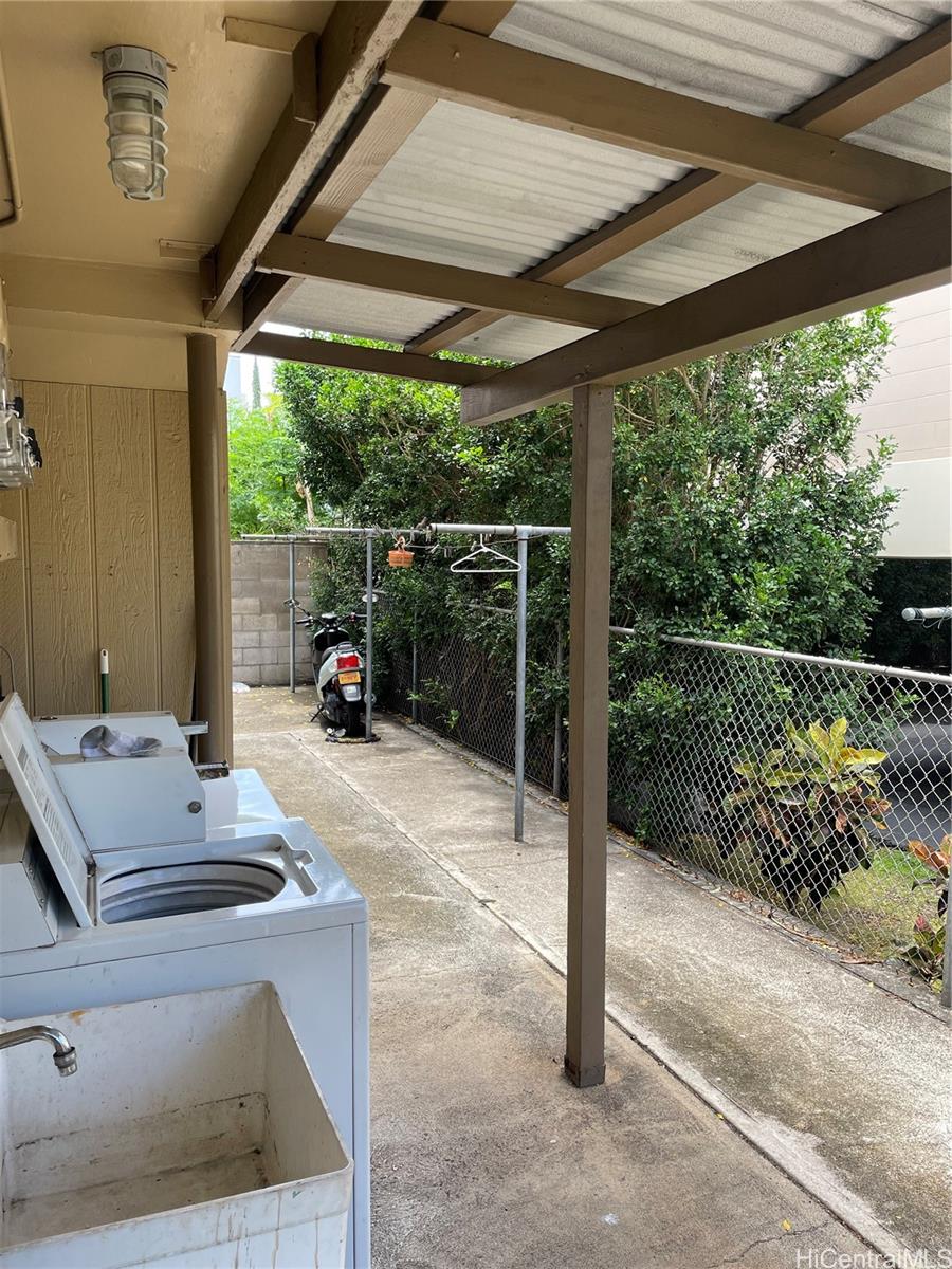 1249 Matlock Ave Honolulu - Rental - photo 4 of 13