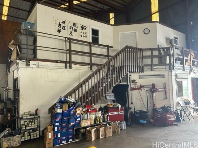 1249 Mookaula St Kalihi Valley  - photo 2 of 4