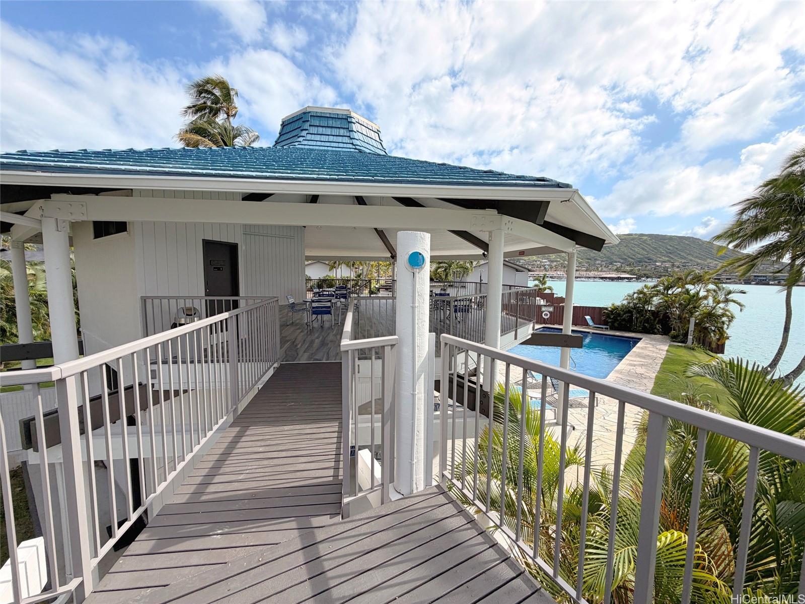 125 Koko Isle Cir Honolulu - Rental - photo 21 of 25