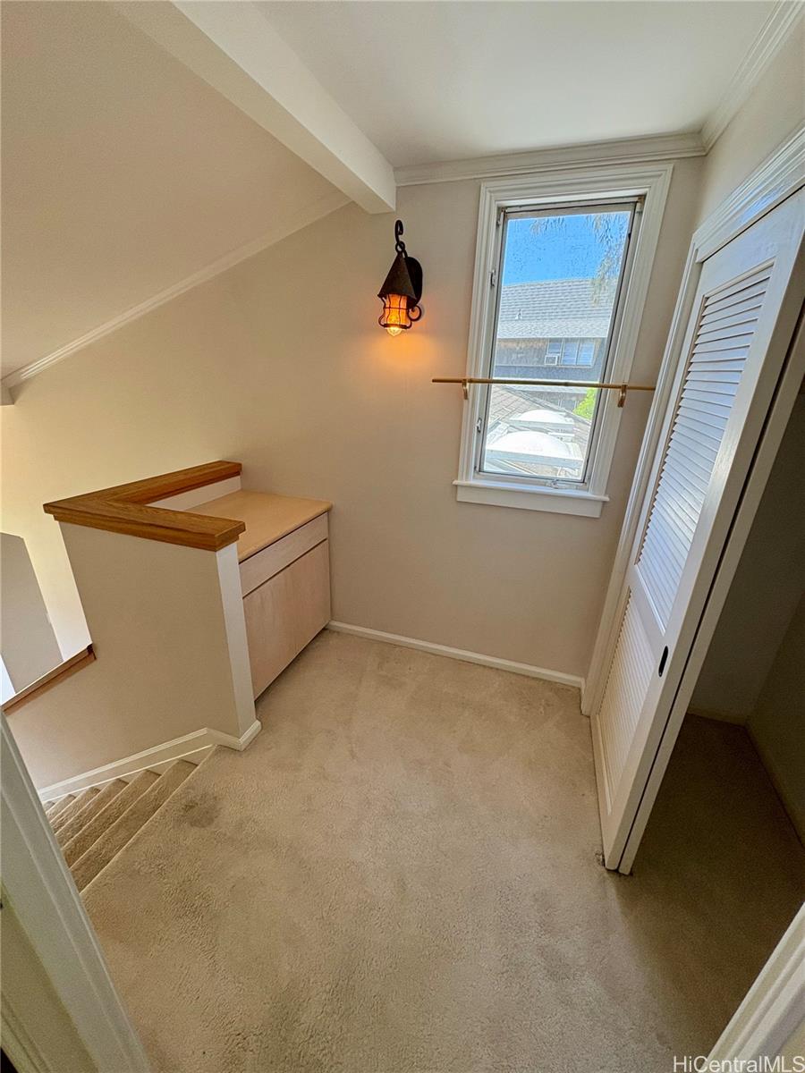 125  Maunalanikai Place Wilhelmina, Diamond Head home - photo 11 of 25