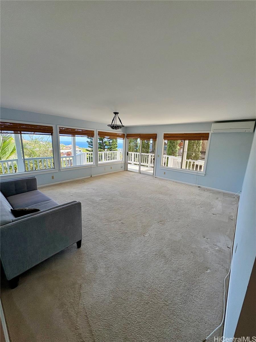 125  Maunalanikai Place Wilhelmina, Diamond Head home - photo 15 of 25