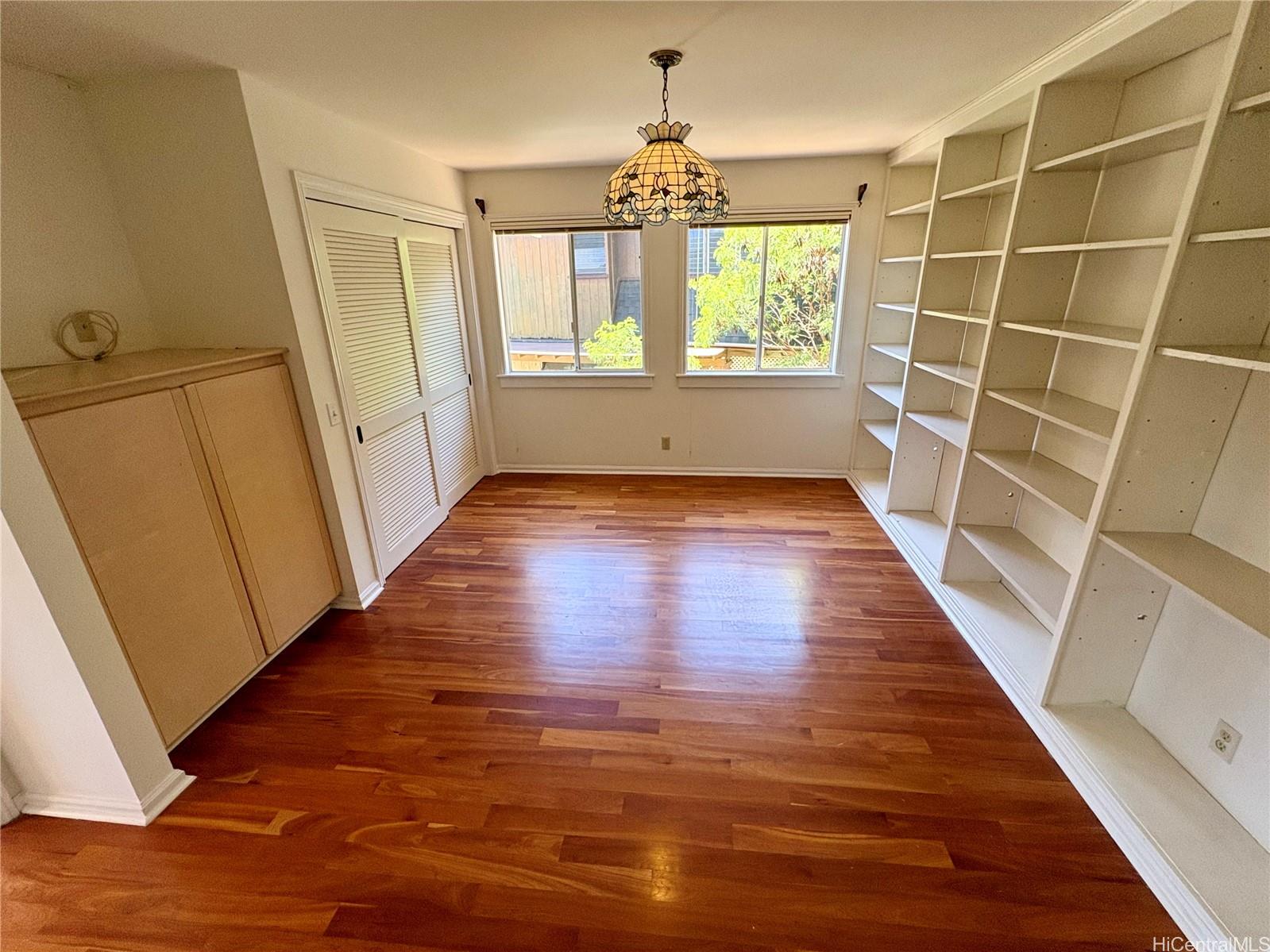 125  Maunalanikai Place Wilhelmina, Diamond Head home - photo 7 of 25