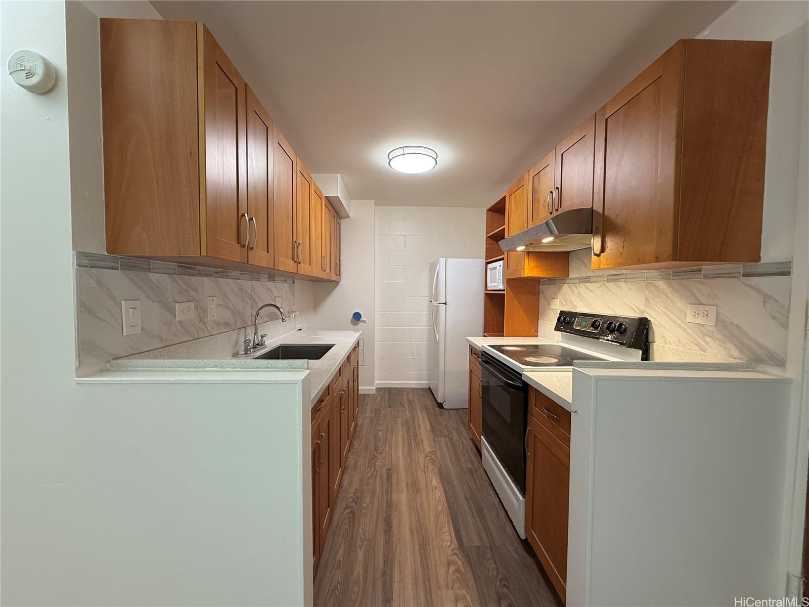 1260 Richard Ln condo # 306, Honolulu, Hawaii - photo 2 of 12