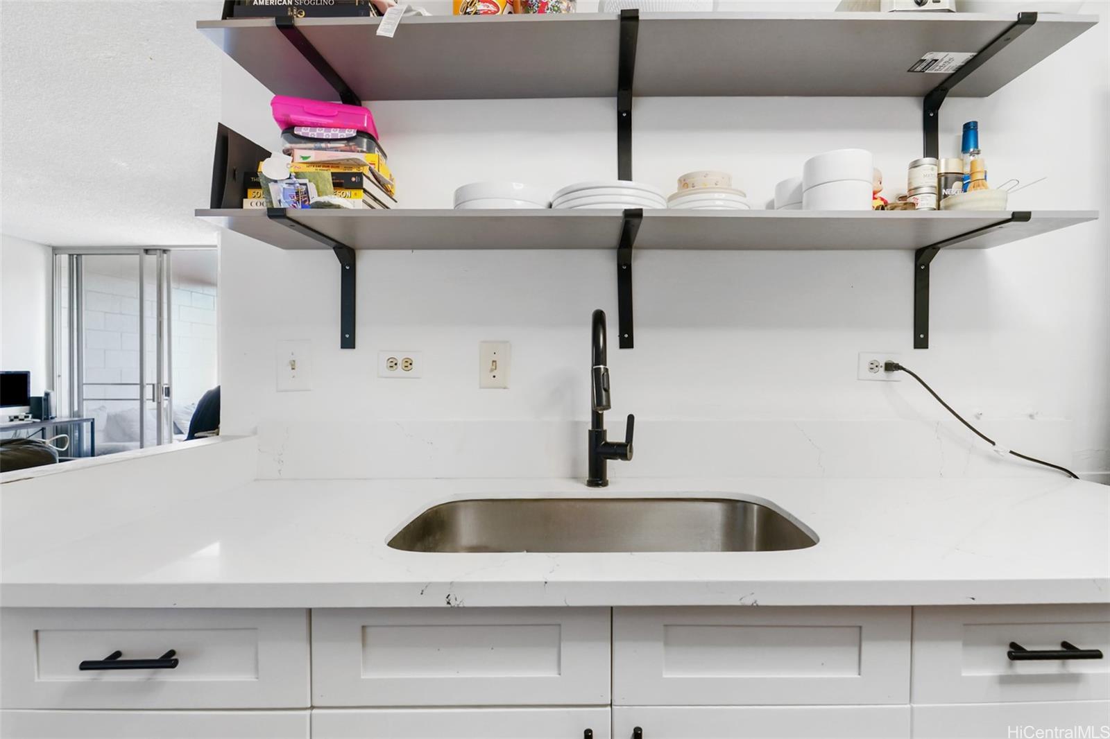 1260 Richard Ln condo # 410, Honolulu, Hawaii - photo 11 of 21