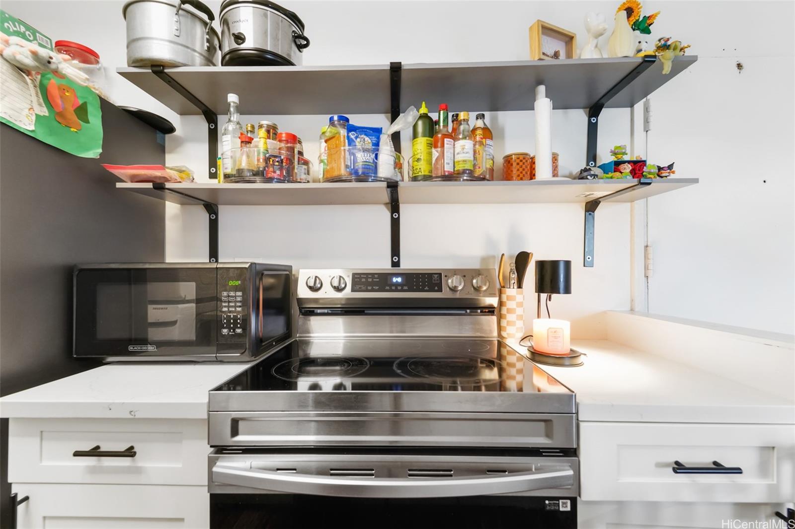 1260 Richard Ln condo # 410, Honolulu, Hawaii - photo 16 of 21