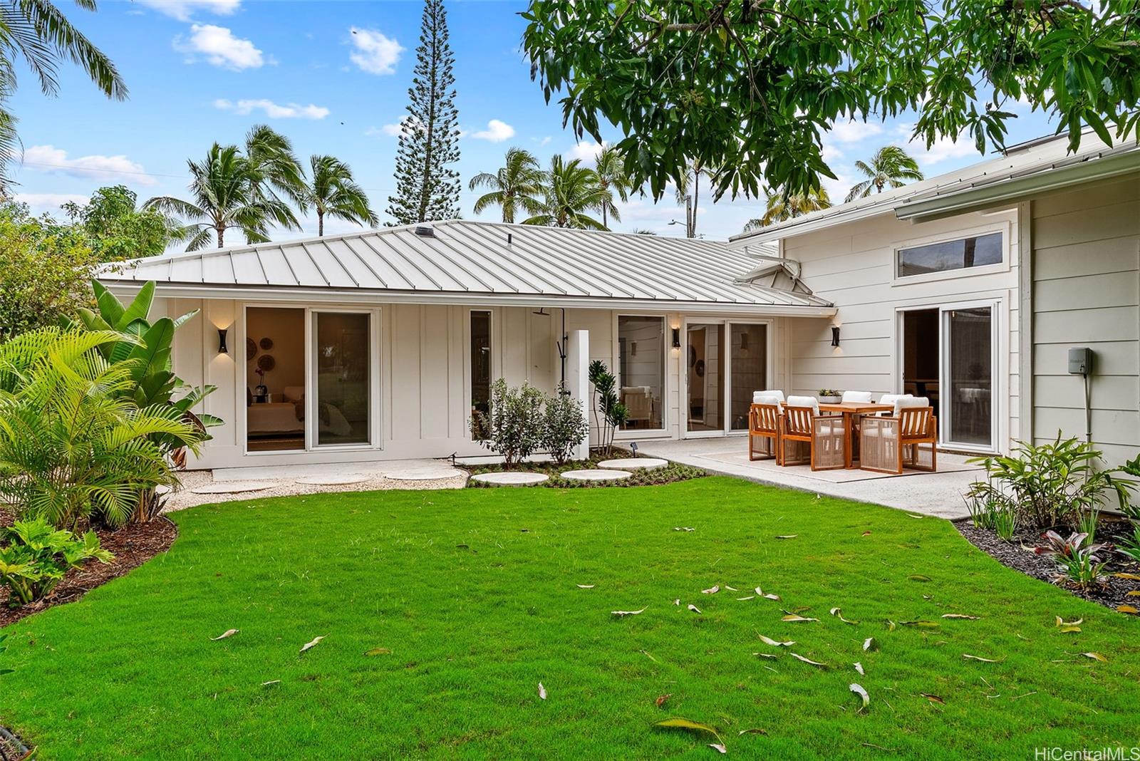 1251  Kainui Drive Koolaupoko, Kailua home - photo 12 of 25