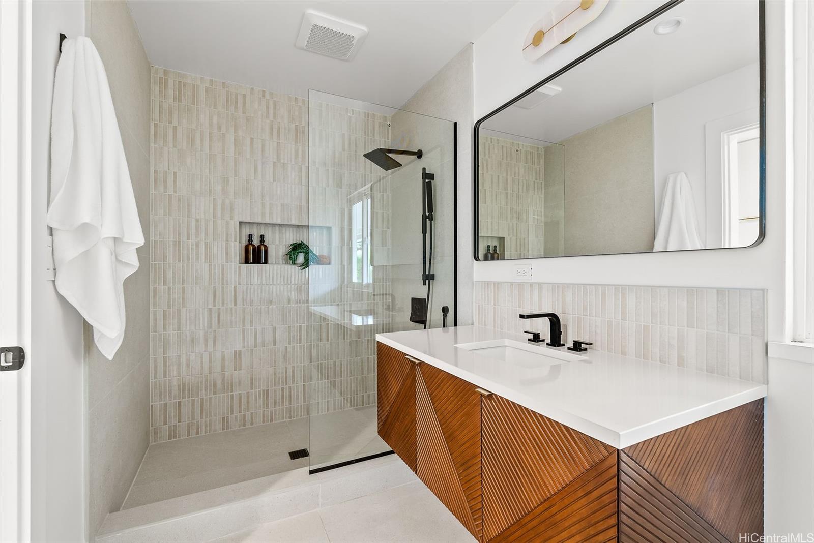 1251  Kainui Drive Koolaupoko, Kailua home - photo 19 of 25