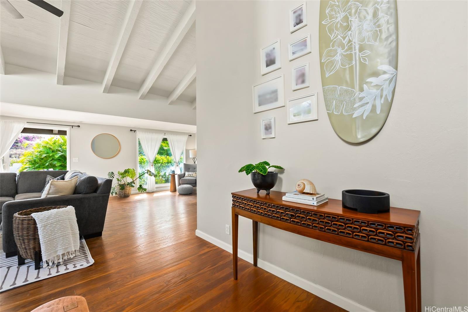 1255  Mokuhano Street Kalama Valley, Hawaii Kai home - photo 6 of 25