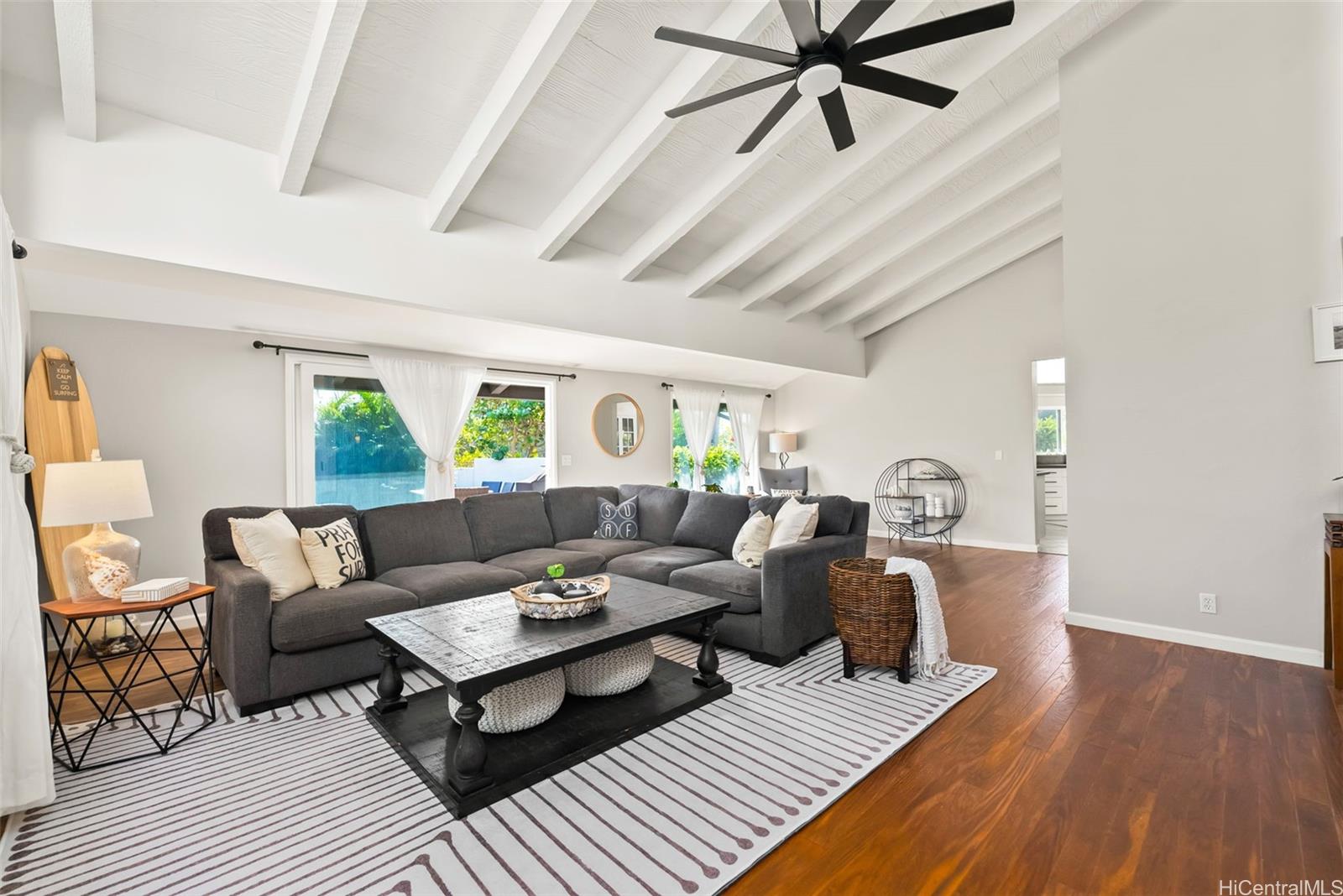 1255  Mokuhano Street Kalama Valley, Hawaii Kai home - photo 9 of 25