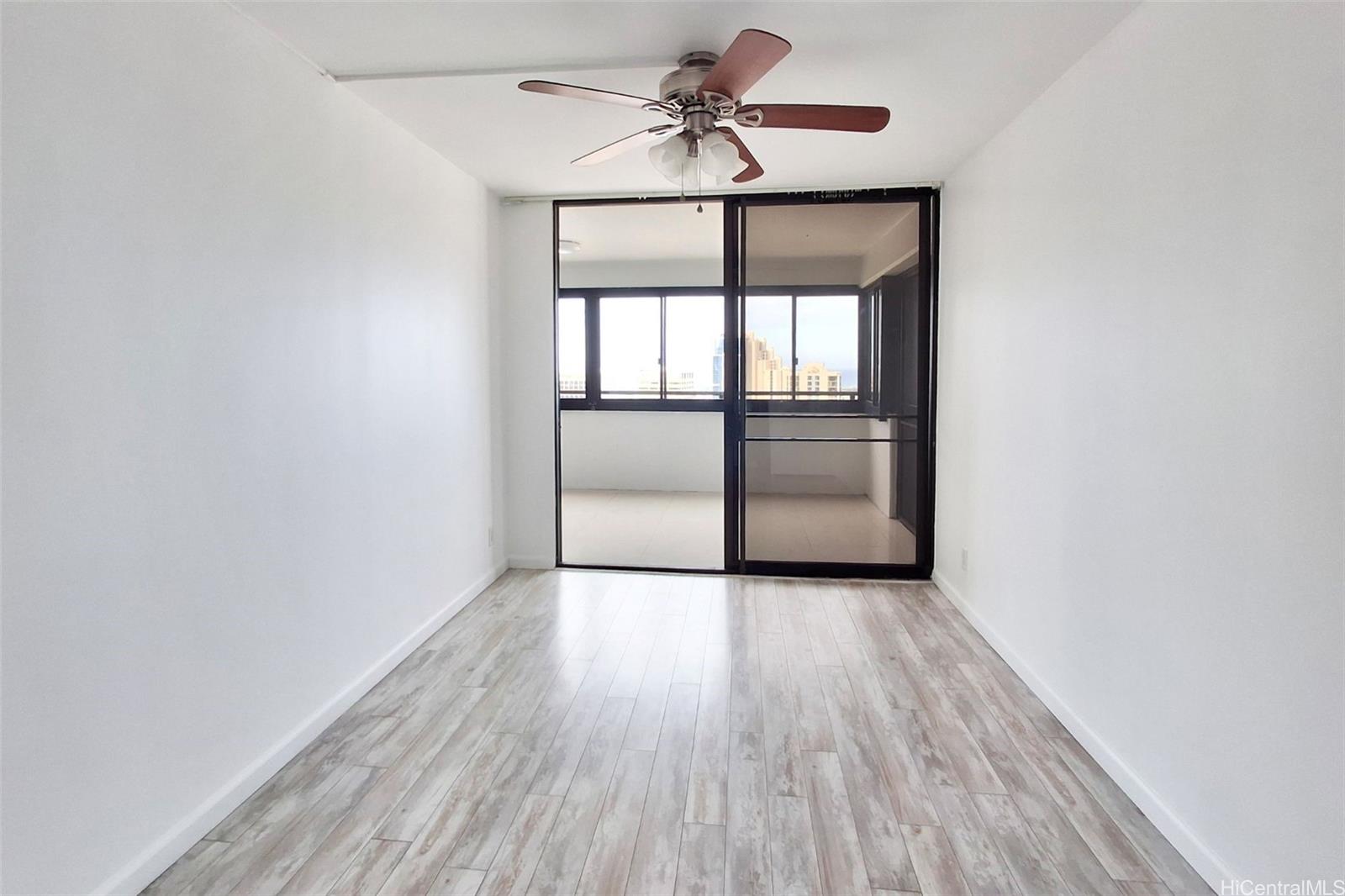 Kukui Plaza condo # 3002, Honolulu, Hawaii - photo 6 of 14