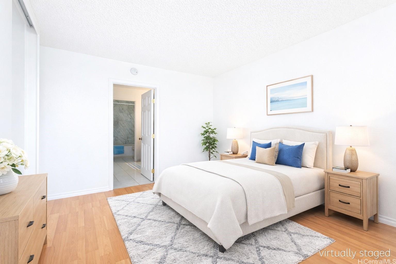 Kukui Plaza condo # E1006, Honolulu, Hawaii - photo 8 of 17